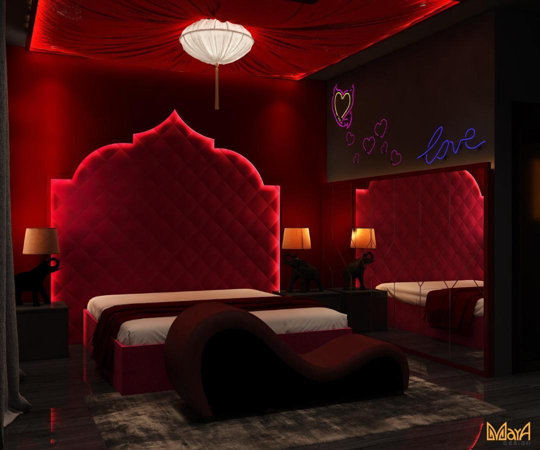 Love Hotel 迪石 外观 照片